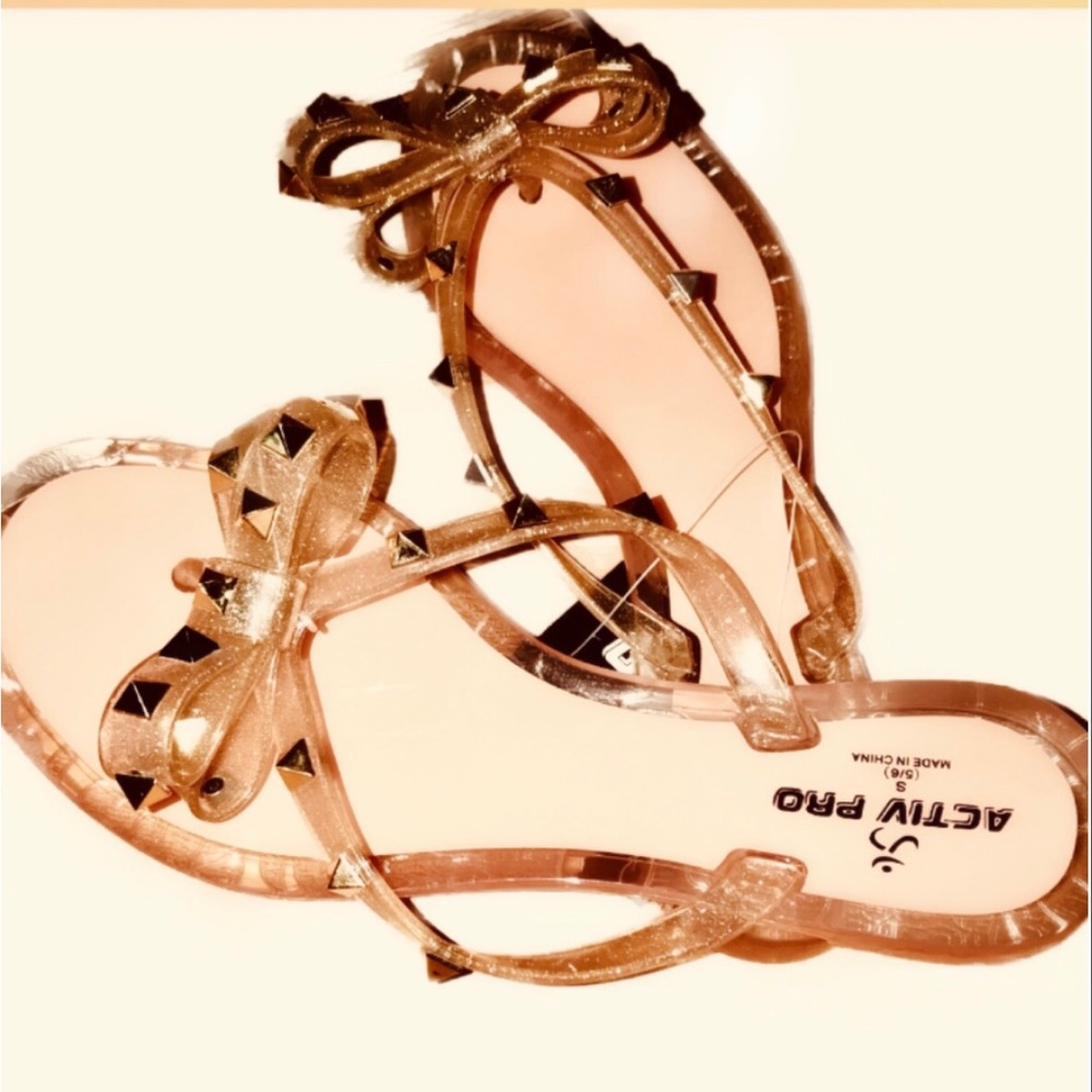 Gold Glitter “Jellies” Sandals / (S) 5/6 NWT